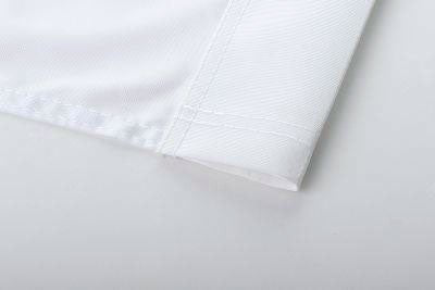 Hissfahne mit schwarzem Besatzband für Masten mit Ausleger