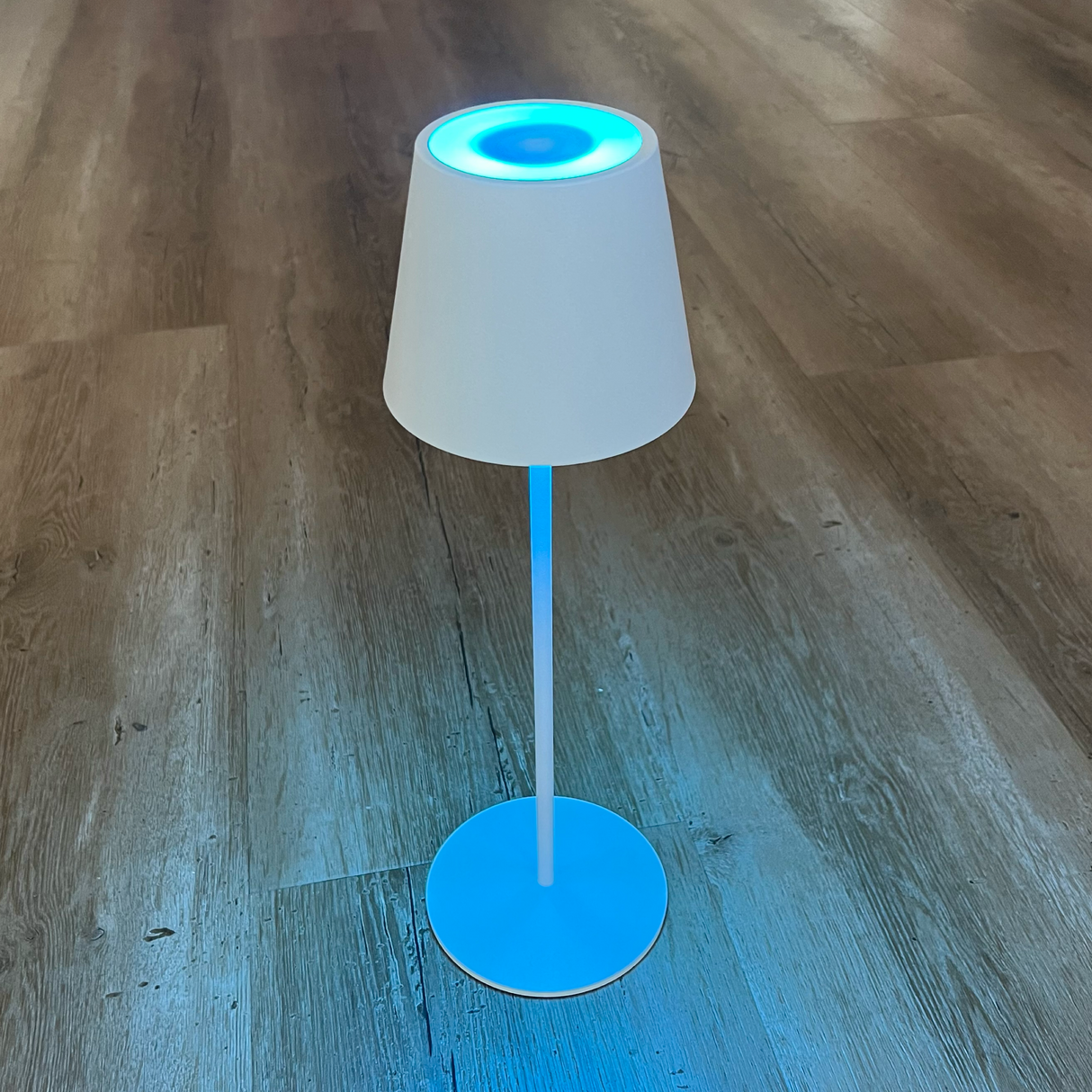 LED Tischlampe mit Akku