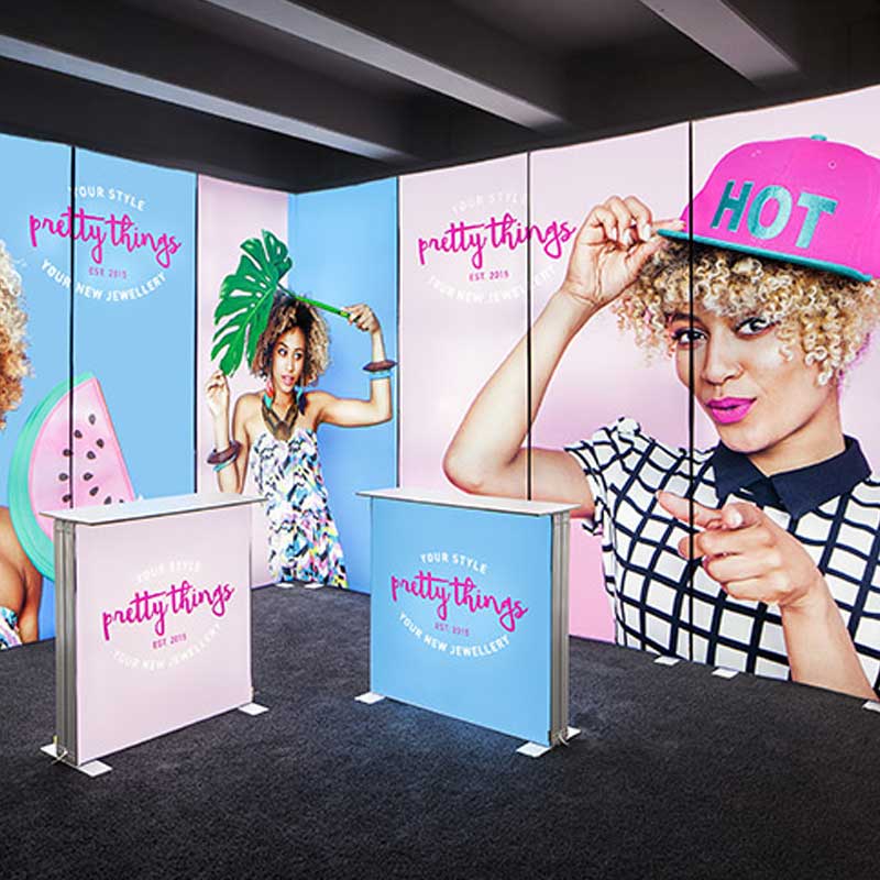 Messewand beleuchtet 300cm breit