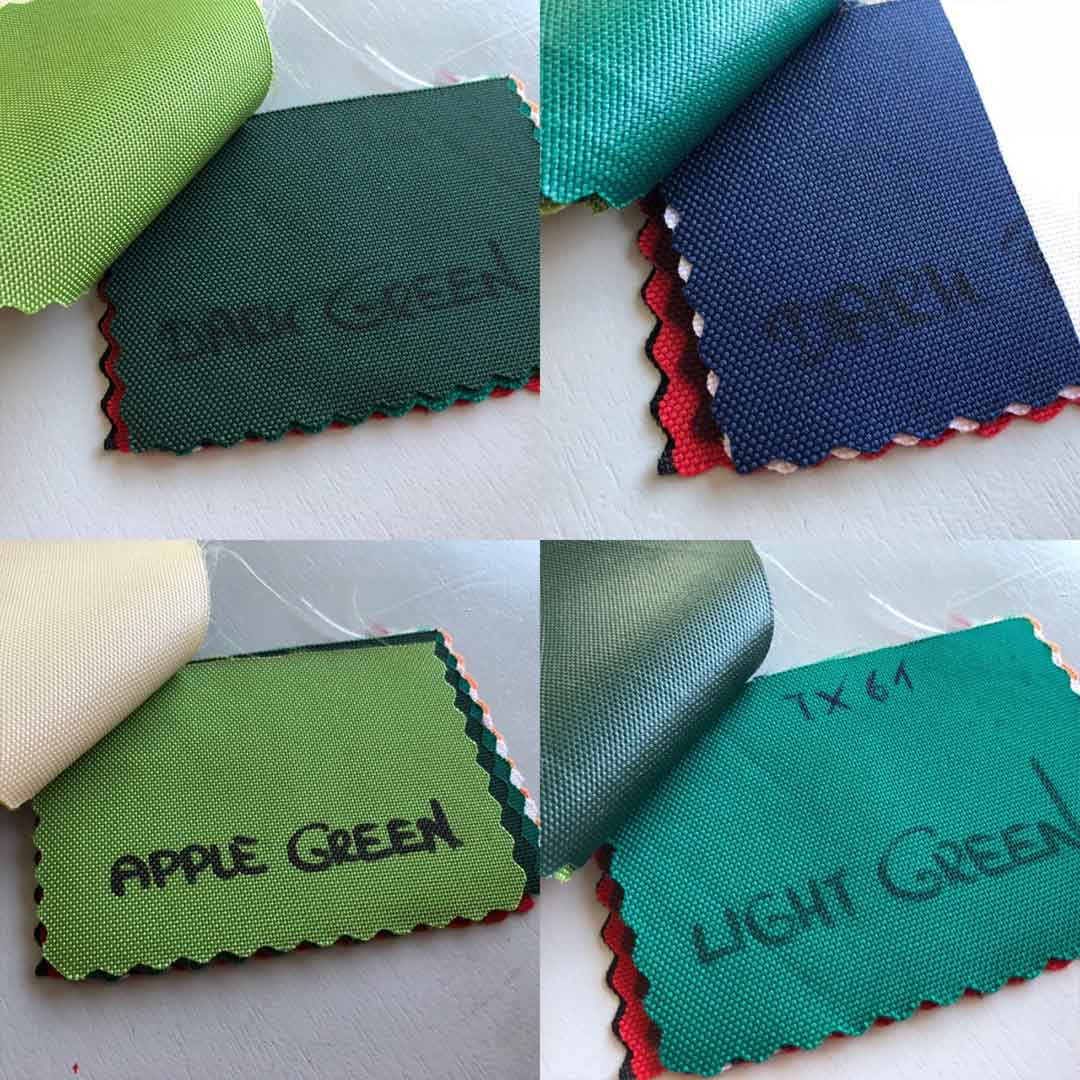 Doppelliegestuhl mit Werbung