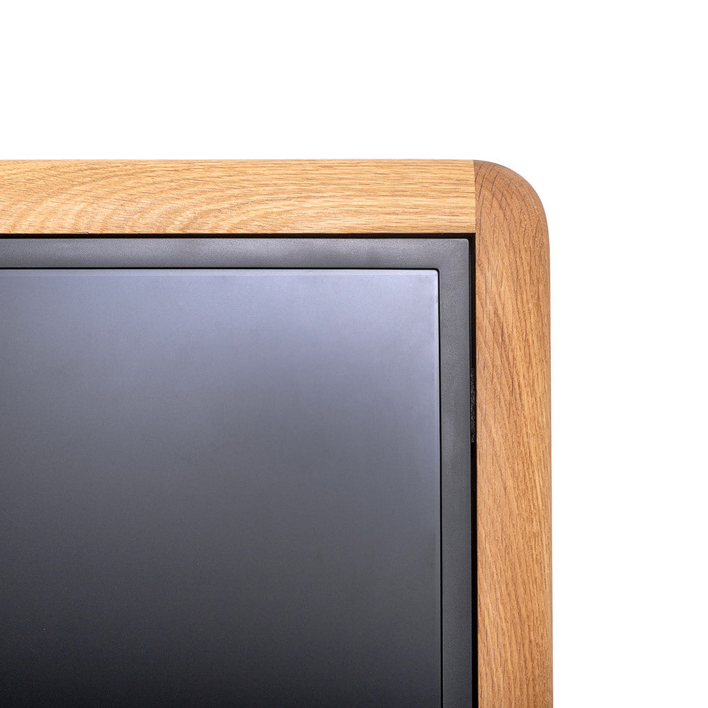 digitaler Kundenstopper mit Holzrahmen aus massiver Eiche gefäst. Hochwertige Premium Ausführung mit 43" Bildschirm von Samsung