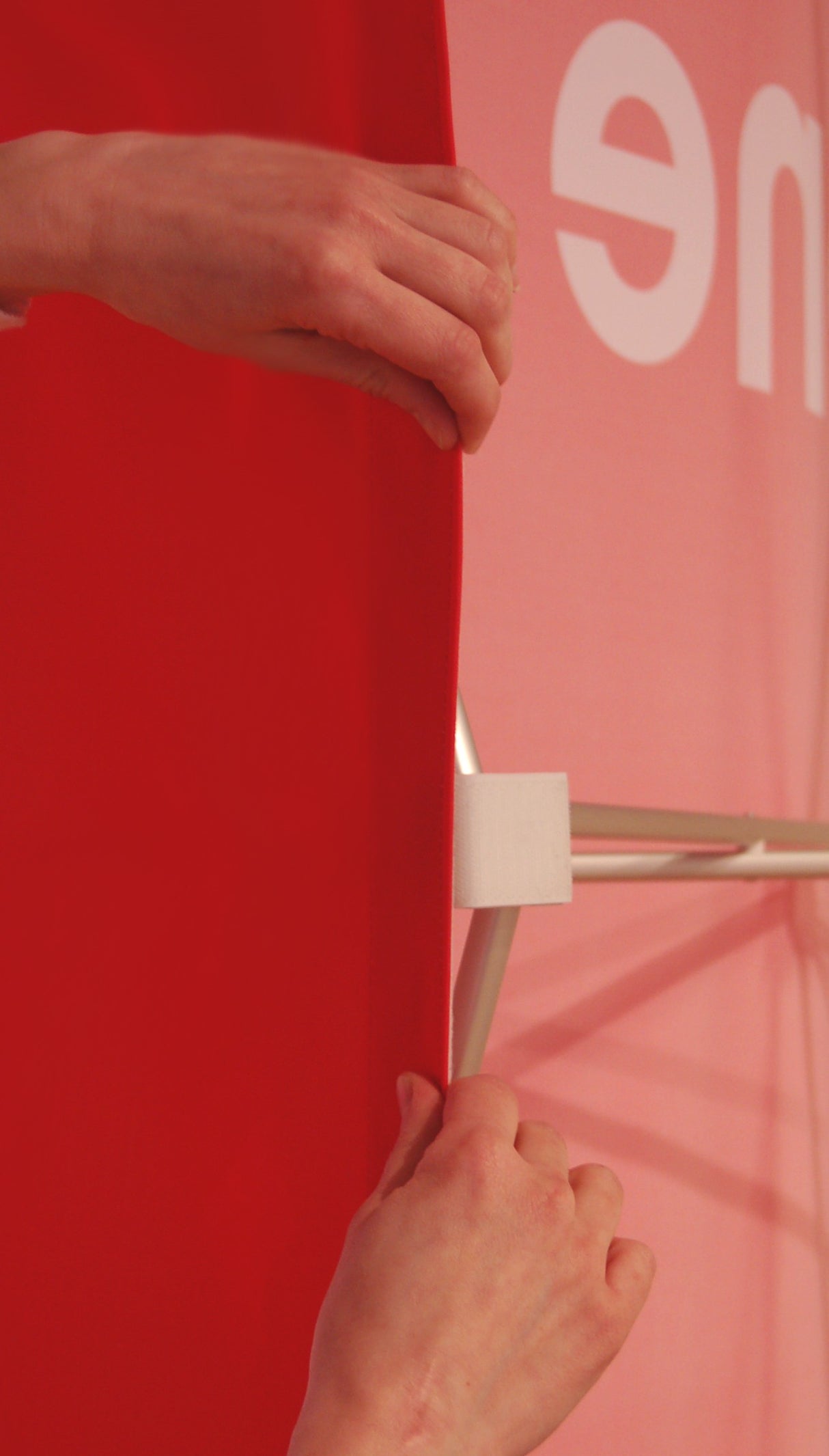 Expand MediaFabric Textil-Faltdisplay