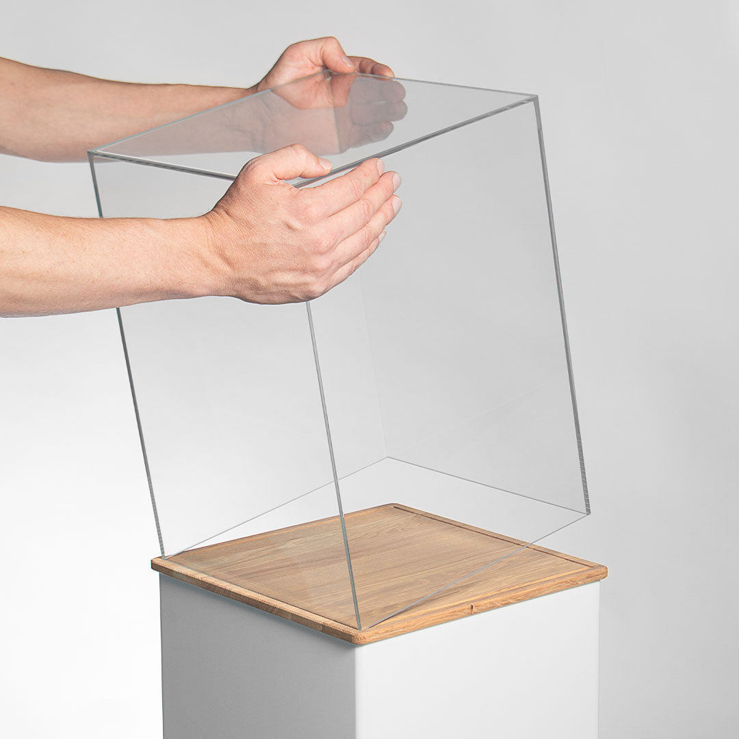 Flux Blox Haubenvitrine