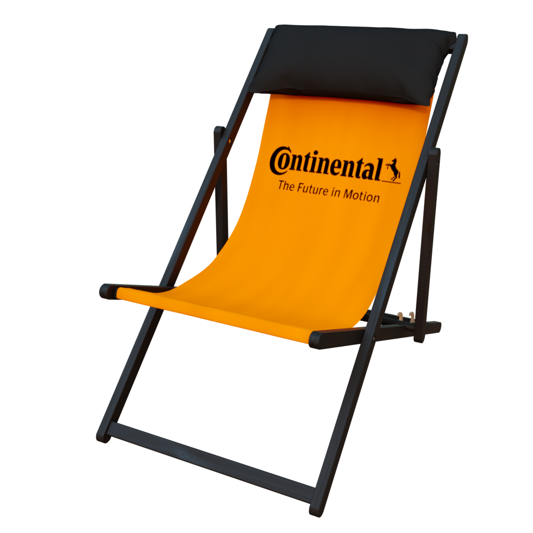 Bedruckter Liegestuhl mit Kissen