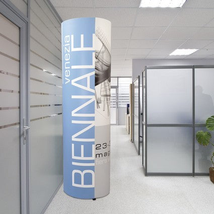 Werbesäule "Fold-It Tower"