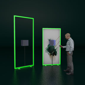 RGB ONE Leuchtkontur mit Acrylglas-Würfel