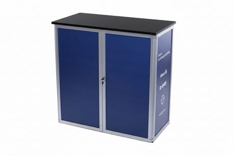 Messe-Sideboard abschließbar mit schwarzer Tischplatte.Individuell bedruckbar. Zusammenklappbares Sideboard, mobil und leicht transportierbar mit individuellem Werbedruck. Jetzt individuelle konfigurieren