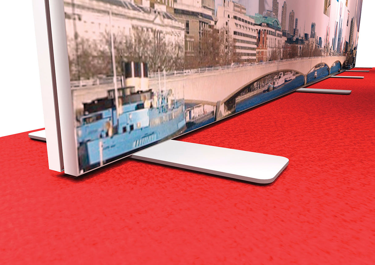 Messestand 5x2 m mit Info-Terminals PremiumFrame B8