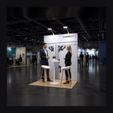 CORNECT Messepaket S mit bedruckter Stoffbespannung auf der Messe