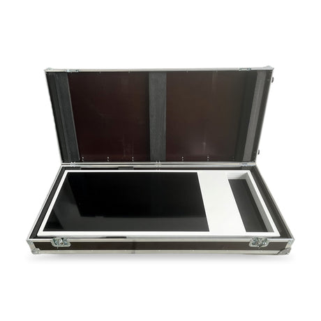 Transportkoffer / Flightcase für Mobile Infostele SKY 43" – geöffnet mit Schaumstoffpolsterung und Infostele